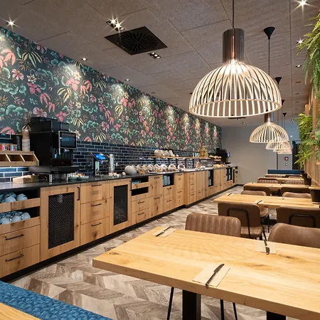 Riku Hotel Goeppingen-3